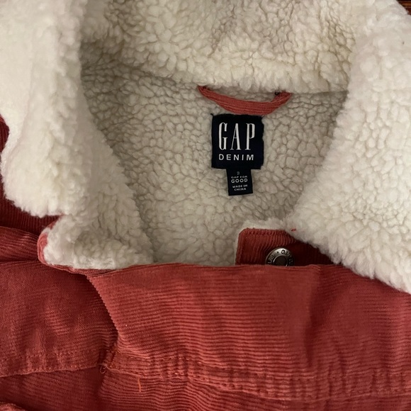 GAP CORDUROY SHERPA LINED JACKET - Picture 2 of 5